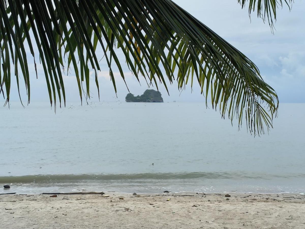 Hotel Nangkam Boutique Donsak Ban Pheng Krong Esterno foto