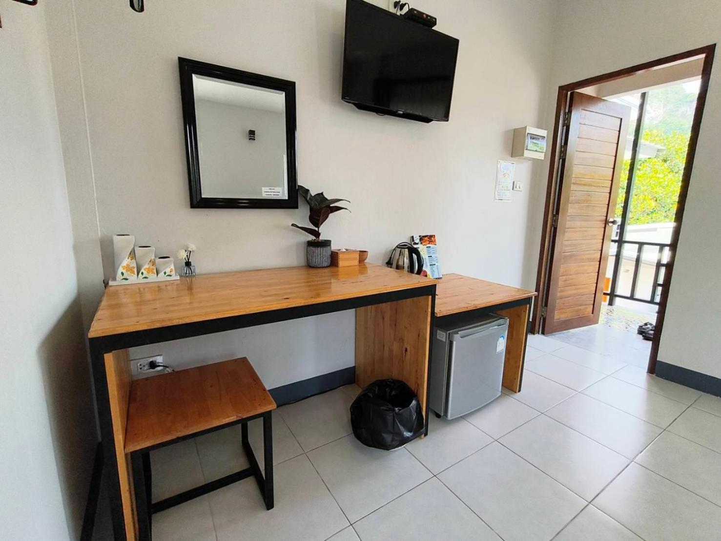 Hotel Nangkam Boutique Donsak Ban Pheng Krong Esterno foto