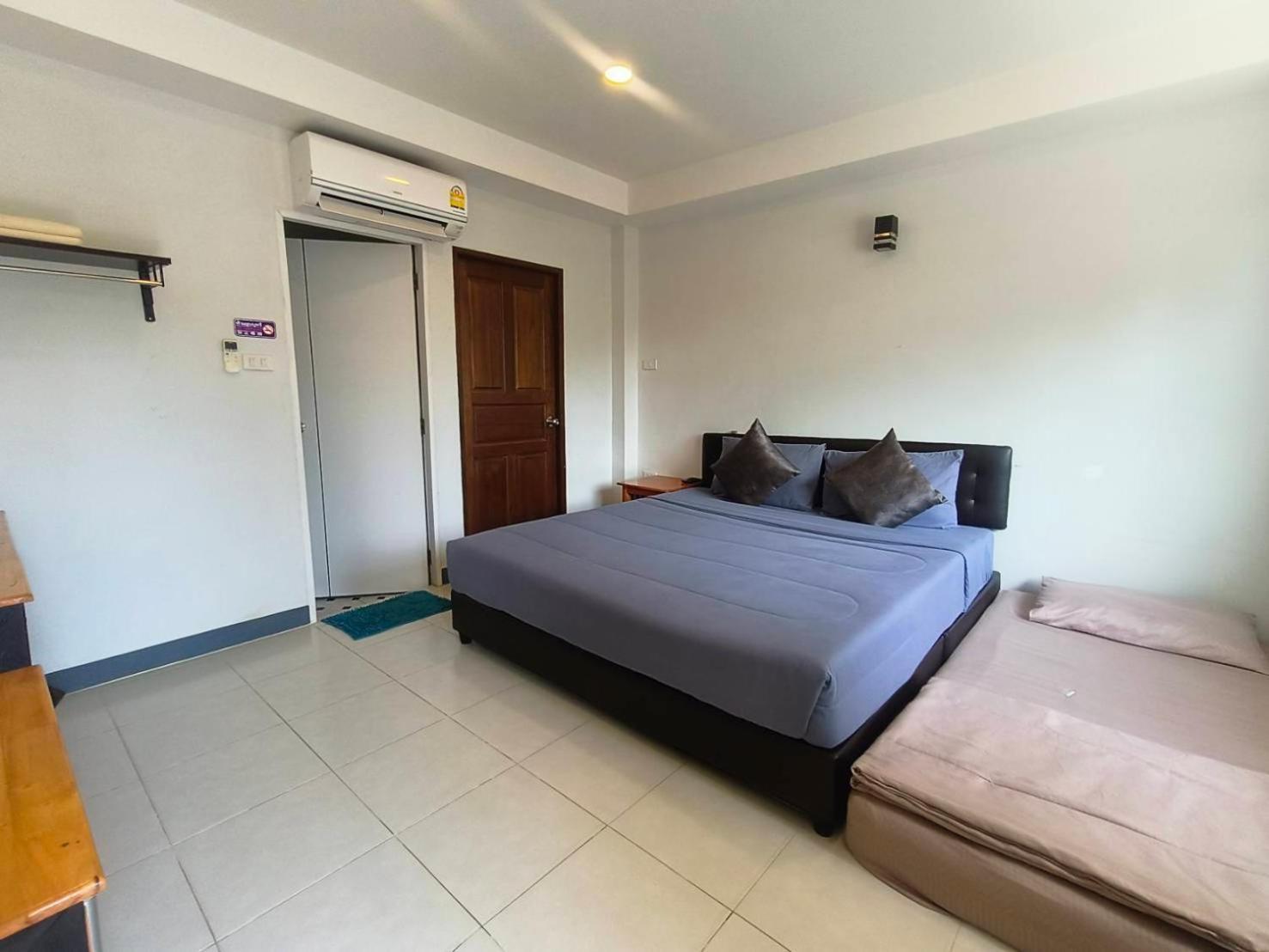 Hotel Nangkam Boutique Donsak Ban Pheng Krong Esterno foto