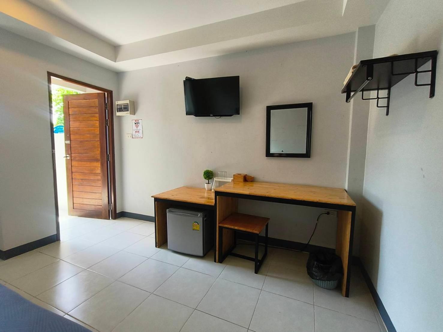 Hotel Nangkam Boutique Donsak Ban Pheng Krong Esterno foto