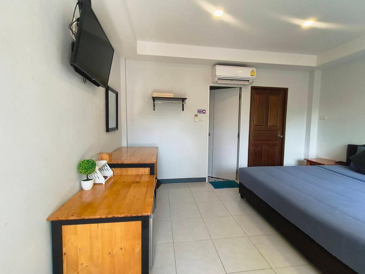 Hotel Nangkam Boutique Donsak Ban Pheng Krong Esterno foto