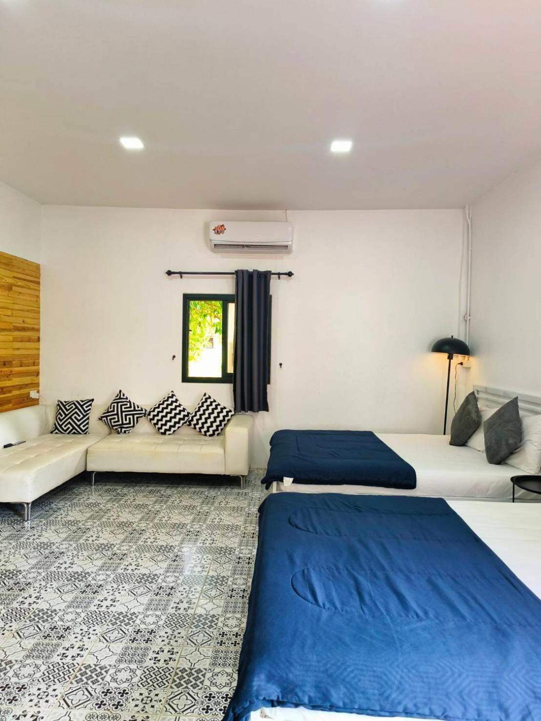 Hotel Nangkam Boutique Donsak Ban Pheng Krong Esterno foto